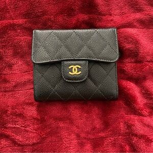 Black Quilted Wallet (Caviar Leather)